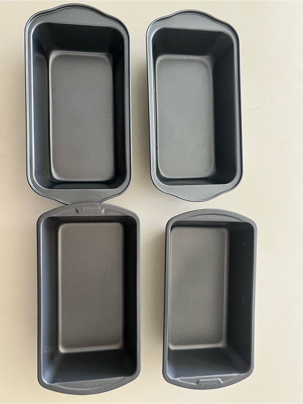 Nonstick Mini Loaf Pans - Set of 4 (Black)